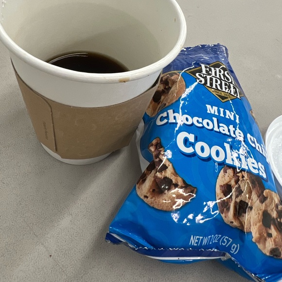 Meet your Posher, Alma - Picture 1 of 1